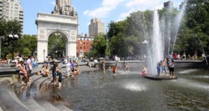 Explorando o Washington Square Park no Verão de 2024: Guia Completo para NYC