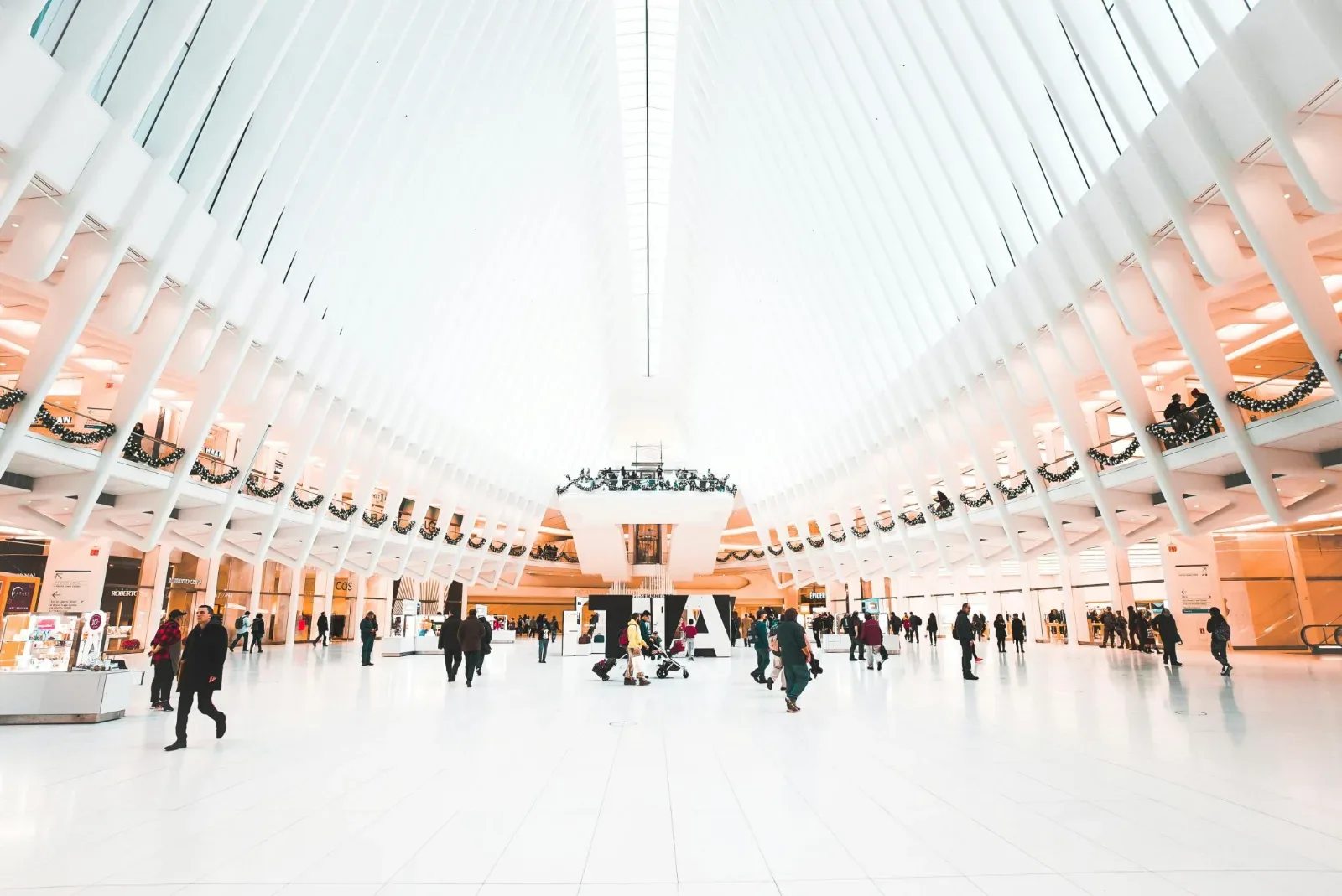 Oculus no World Trade Center: guia completo para conhecer em Nova York 1 O que é o Oculus em Nova York e por que ele funciona como um hub de transporte — world trade center oculus