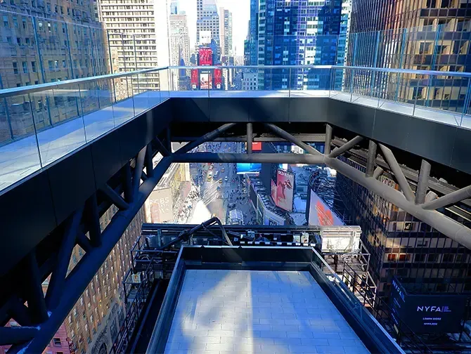 Novo observatório em Nova York One Times Square promete uma experiência única 4 Comparativo rápido: One Times Square e outros observatórios de Nova York para escolher o melhor para cada tipo de via...